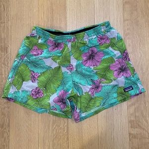Patagonia Women’s Baggies Shorts M 5 inch inseam
